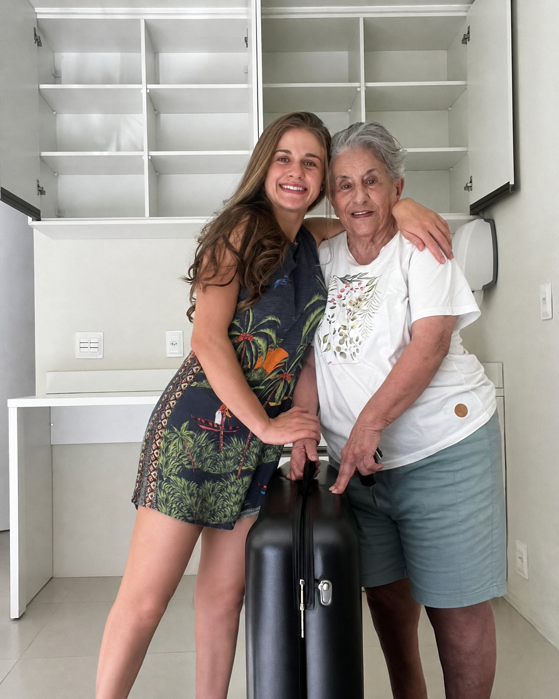 Luana Belém com sua avó